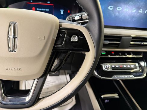 New 2026 Lincoln Corsair Premiere FWD image 15