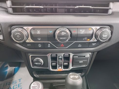 New 2026 Jeep Wrangler Sport S image 19