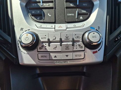 Used 2015 Chevrolet Equinox LT w/ Chrome Appearance Package AWD/4WD image 25