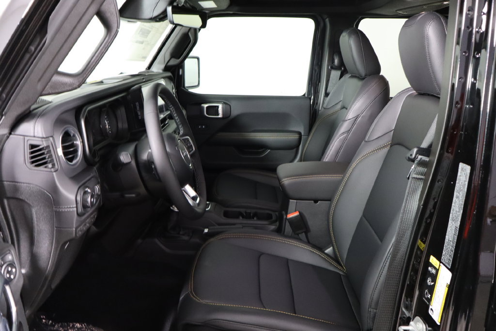 New 2027 Jeep Wrangler Unlimited Sahara AWD/4WD image 14