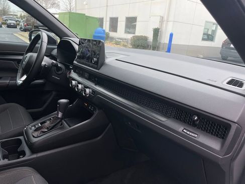 Certified 2025 Honda CR-V Sport image 33