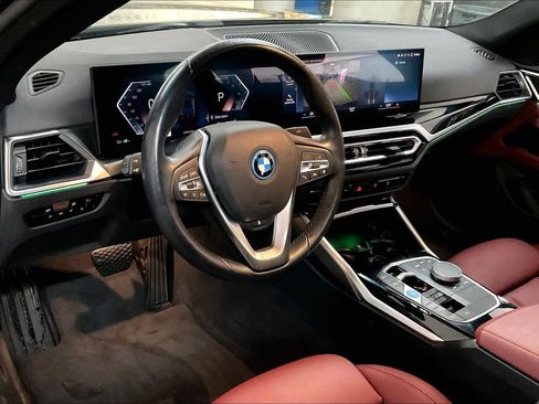 Used 2023 BMW i4 eDrive35 w/ Premium Package image 16