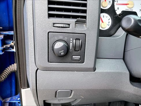 Used 2007 Dodge Ram 1500 Truck SLT AWD/4WD image 32