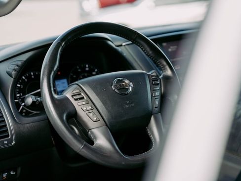 Used 2017 Nissan Armada Platinum image 18