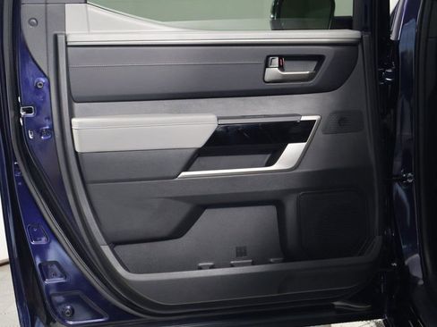 Used 2025 Toyota Tundra Limited image 13