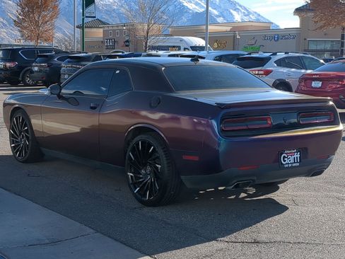 Used 2015 Dodge Challenger R/T w/ Quick Order Package 22B R/T image 8