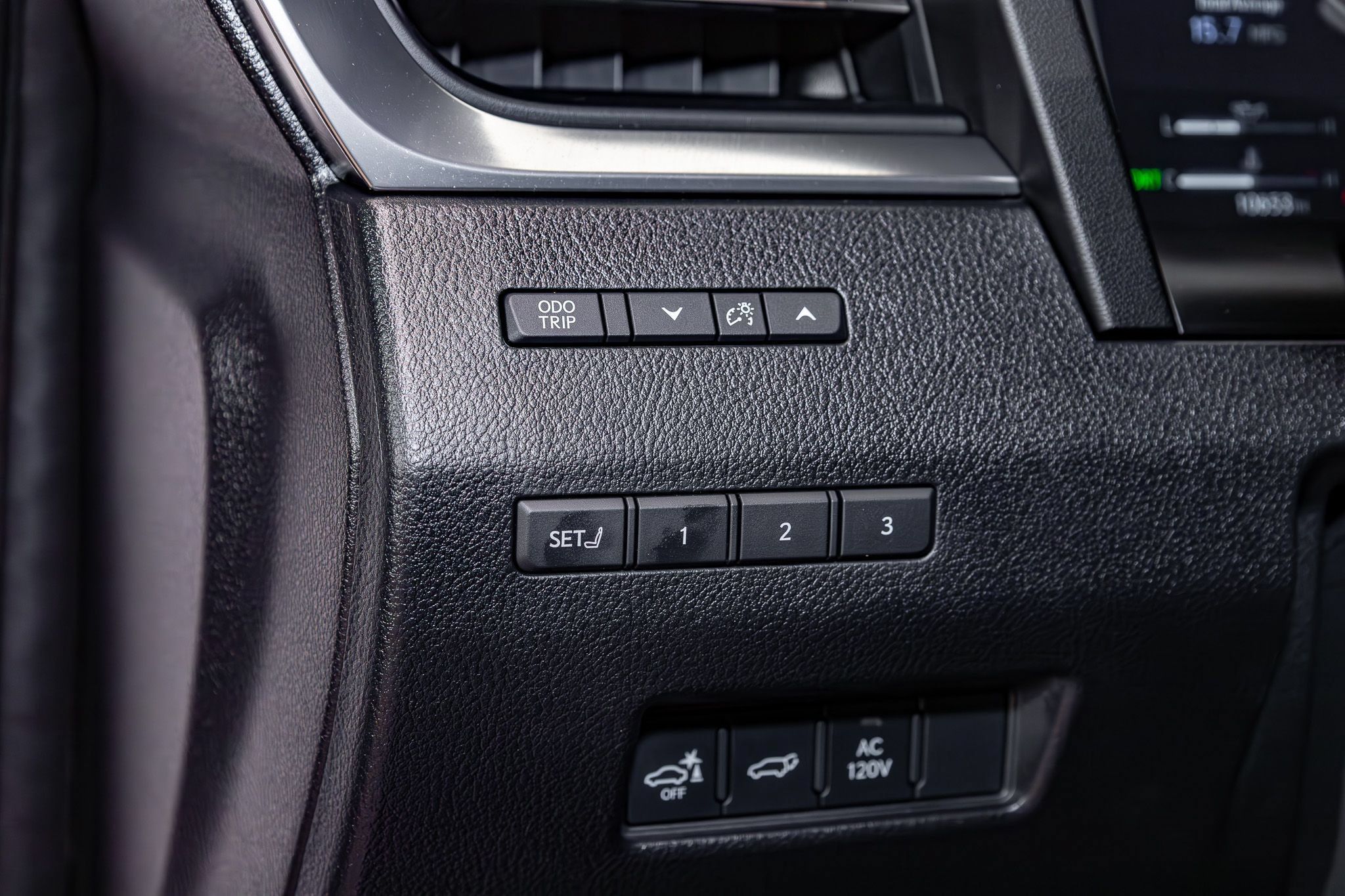Used 2024 Lexus GX 550 AWD/4WD image 17