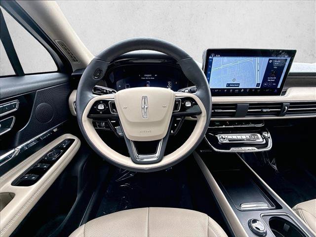 Used 2025 Lincoln Corsair Reserve FWD image 7