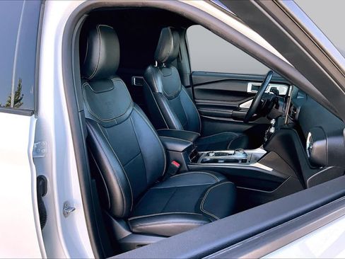 Used 2020 Ford Explorer ST w/ ST Street Pack AWD/4WD image 9