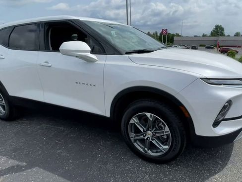 Used 2024 Chevrolet Blazer LT FWD image 7