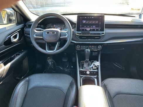 Used 2024 Jeep Compass Trailhawk image 22