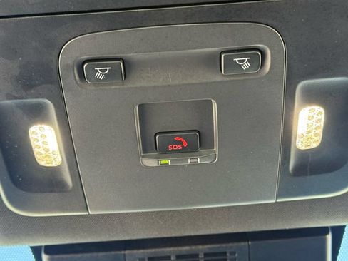 Certified 2025 Toyota Camry SE FWD image 22