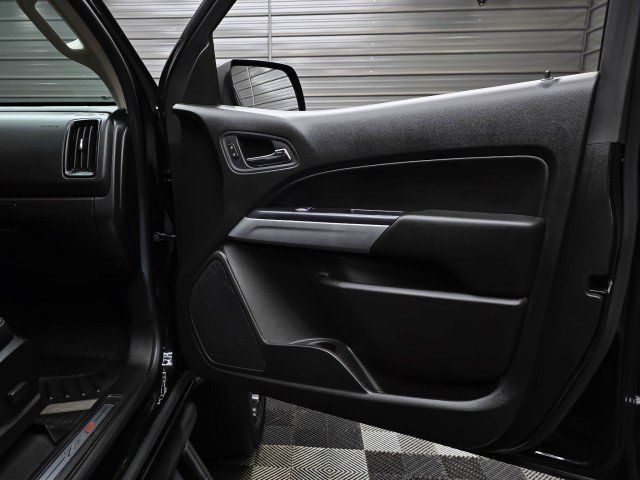 Used 2021 Chevrolet Colorado ZR2 w/ ZR2 Midnight Special Edition AWD/4WD image 33