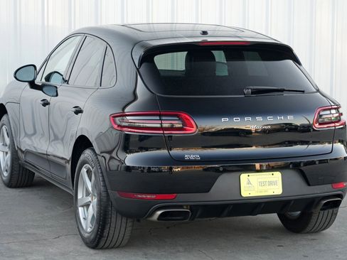 Used 2018 Porsche Macan image 45