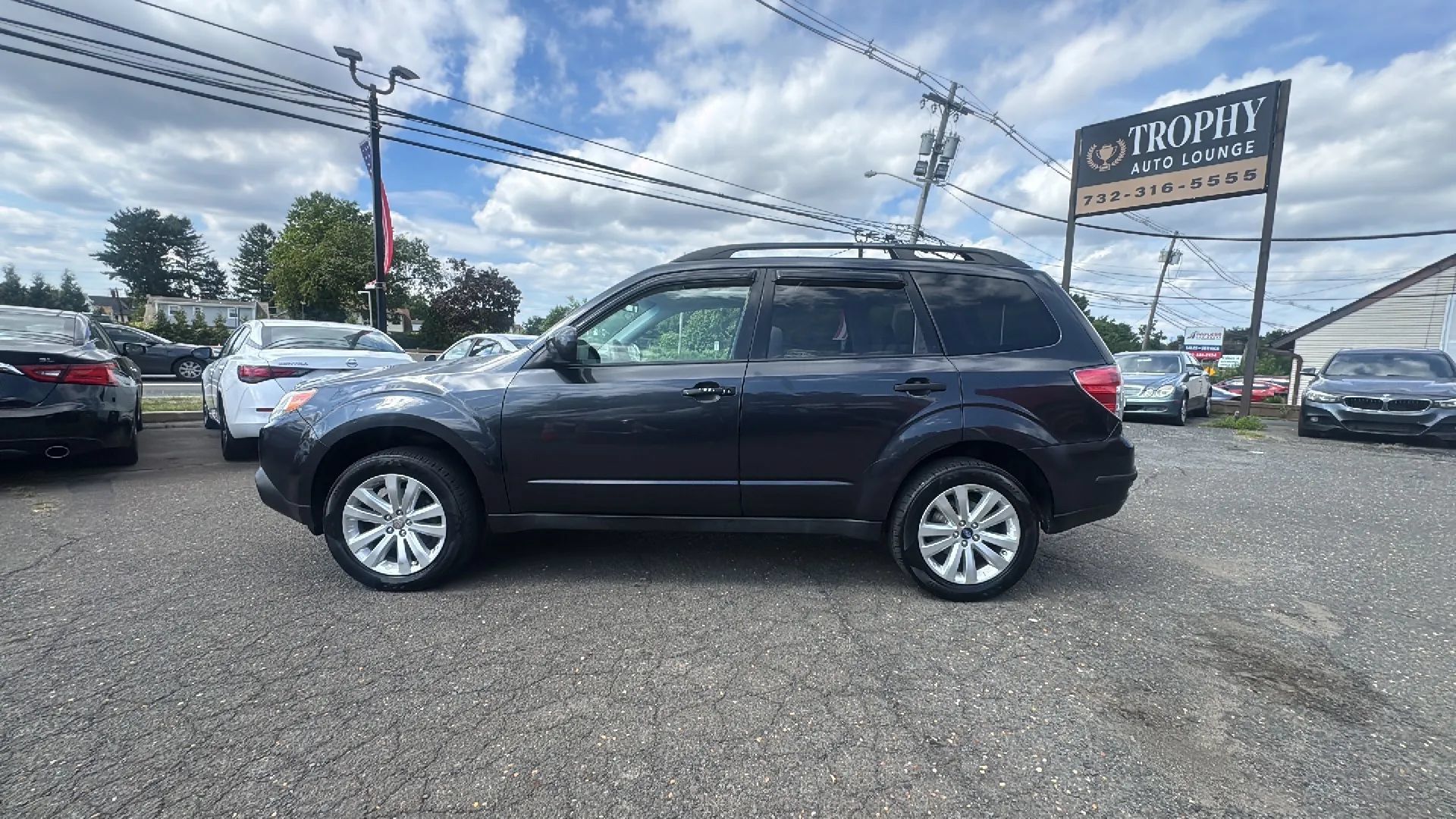 Used 2011 Subaru Forester 2.5X Premium w/ All-Weather Pkg AWD/4WD image 8