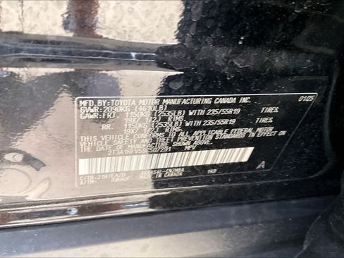 Used 2025 Toyota RAV4 XLE Premium w/ Weather Package AWD/4WD image 31