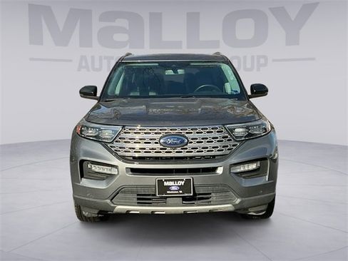 Used 2022 Ford Explorer Limited w/ Equipment Group 301A image 3