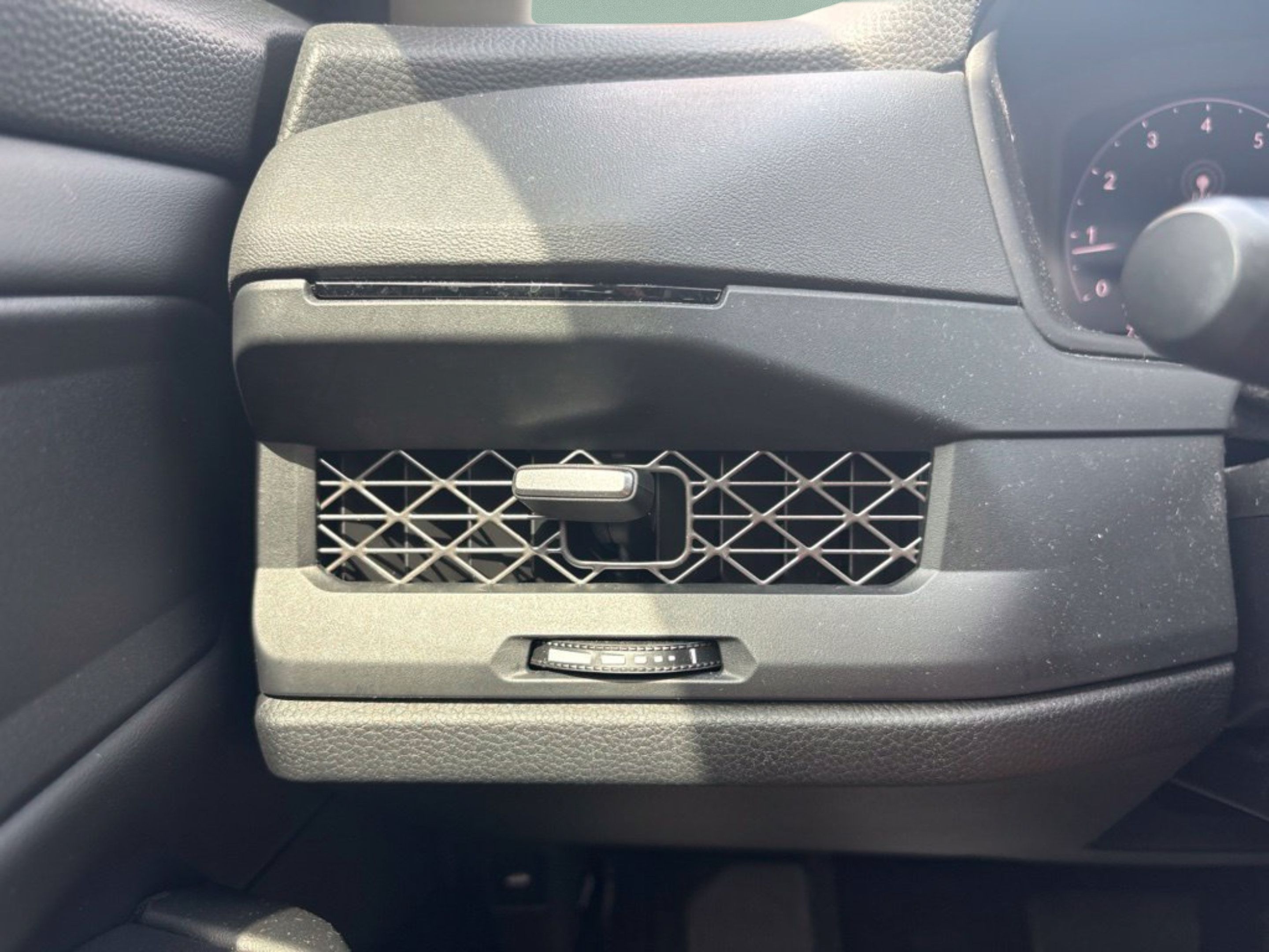 Used 2023 Honda Accord EX image 19