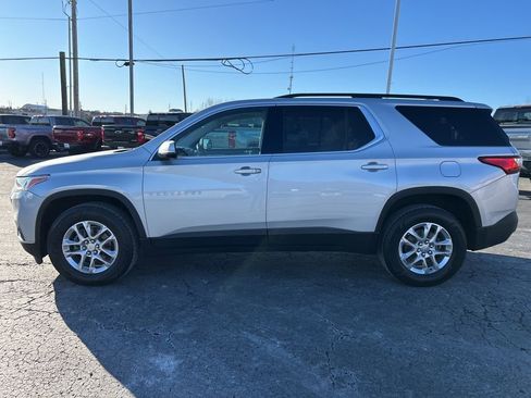 Used 2020 Chevrolet Traverse LT image 8