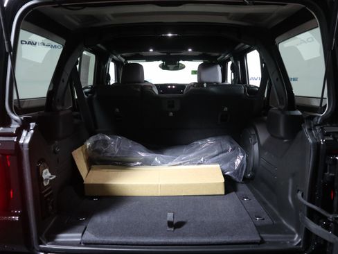 Certified 2025 Jeep Wrangler Unlimited Rubicon 392 image 8