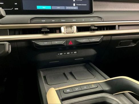 New 2027 Kia Telluride EX w/ Towing Package image 7