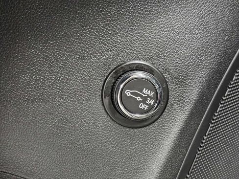 Used 2025 Buick Envision Sport Touring image 33