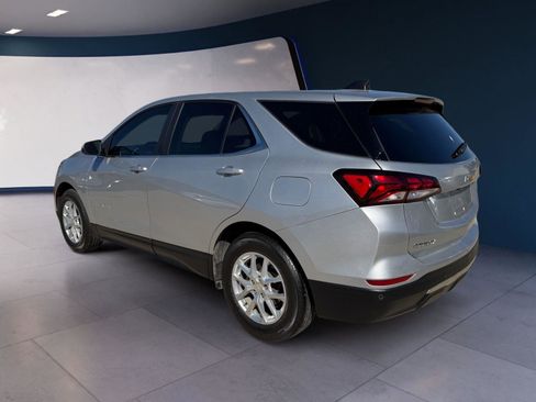 Used 2022 Chevrolet Equinox LT image 3