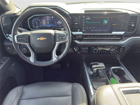 Used 2022 Chevrolet Silverado 1500 LTZ image 15