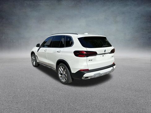Used 2026 BMW X5 xDrive40i w/ Parking Assistance Package AWD/4WD image 7