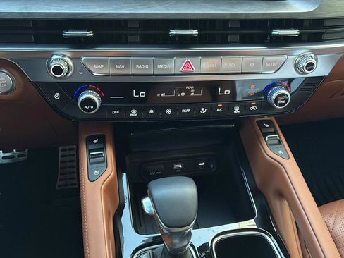 Used 2025 Kia Telluride SX Prestige X-Line image 23