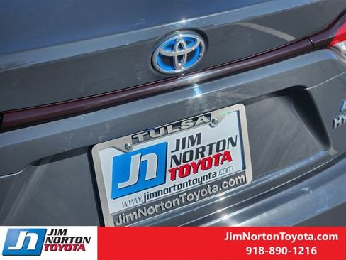 Used 2024 Toyota Corolla LE image 12