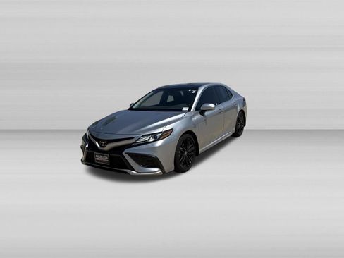 Used 2023 Toyota Camry XSE w/ Cold Weather Package FWD image 12