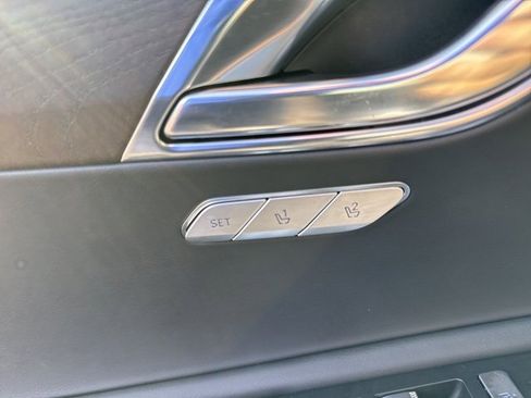 Used 2024 Genesis GV80 2.5T image 10