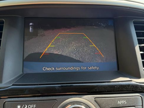 Used 2019 Nissan Pathfinder SV FWD image 16