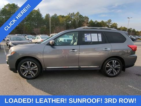 Used 2019 Nissan Pathfinder Platinum w/ Cargo Package image 7