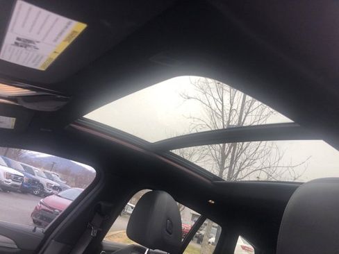 Used 2020 BMW X4 M40i w/ Driving Assistance Package image 8