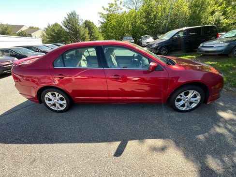 Used 2012 Ford Fusion SE image 4