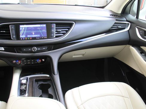 Used 2023 Buick Enclave Avenir w/ Avenir Technology Package FWD image 10