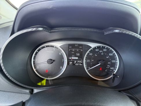 Used 2025 Nissan Versa S w/ Trunk Package image 15