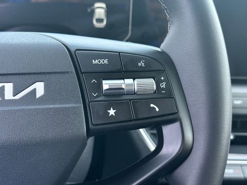 Used 2025 Kia K4 EX FWD image 34