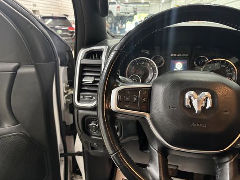 Used 2021 RAM 1500 Big Horn image 14