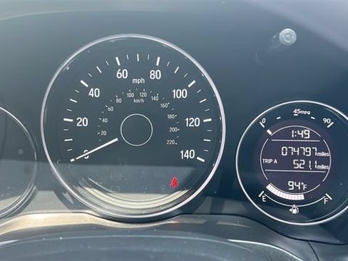 Used 2018 Honda HR-V LX image 24