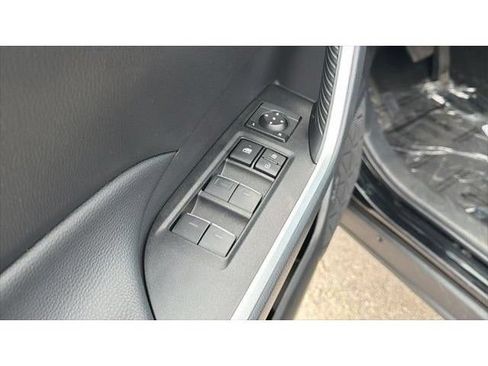 Certified 2025 Toyota RAV4 XLE FWD image 15
