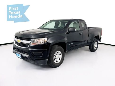 Used 2020 Chevrolet Colorado W/T image 3