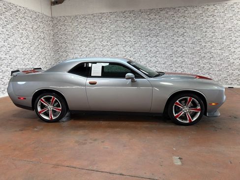 Used 2016 Dodge Challenger SXT w/ Super Sport Group (SS/T) RWD image 8