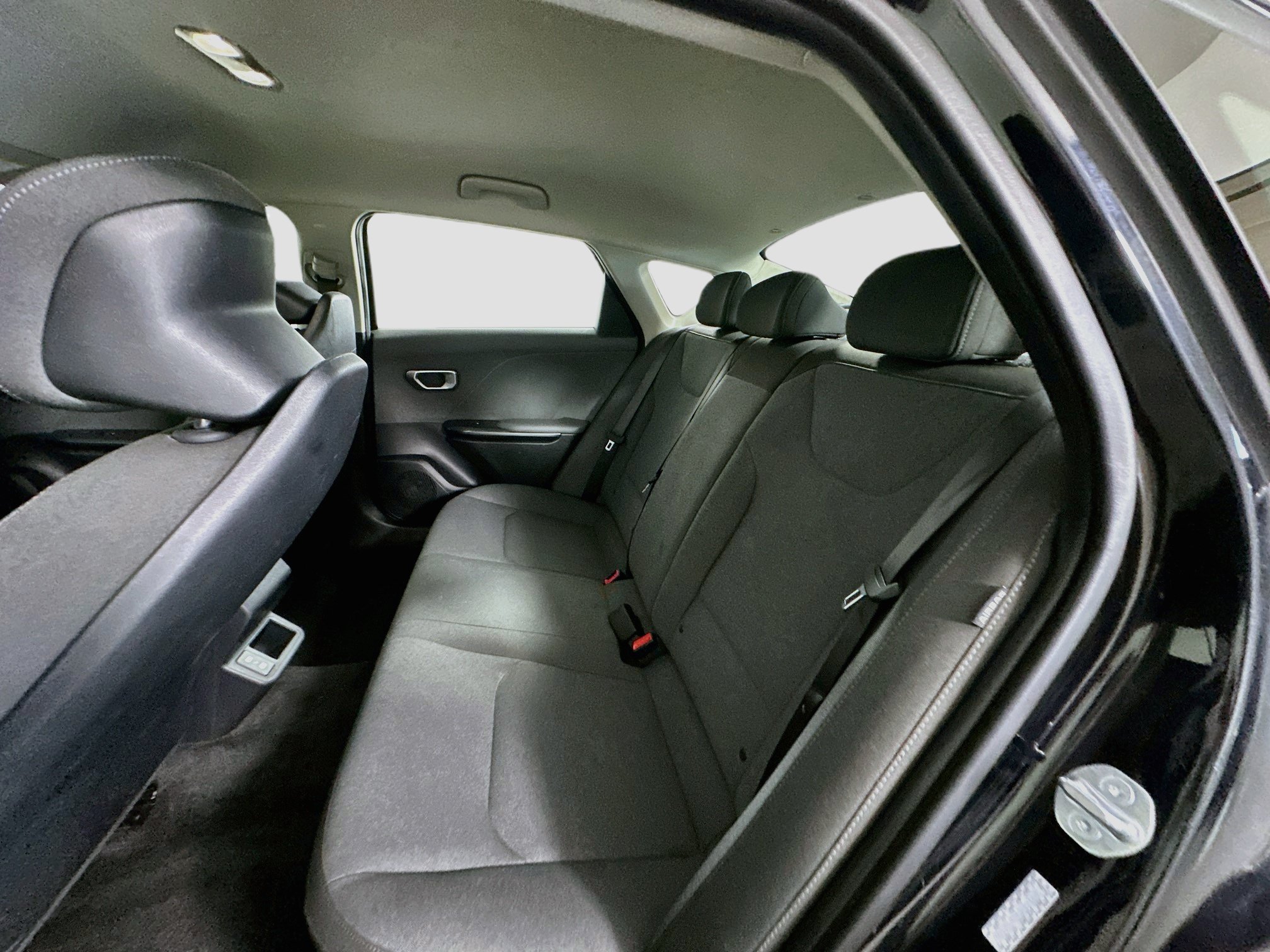 Used 2025 Kia K4 FWD image 26