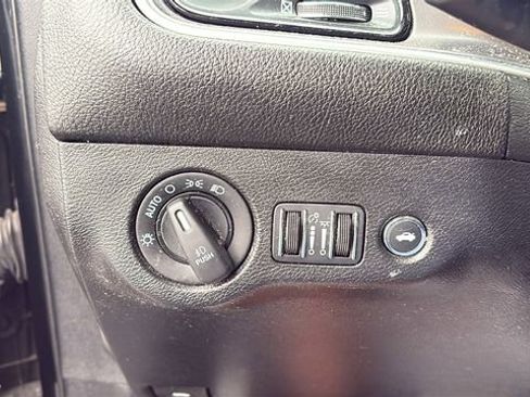 Used 2021 Dodge Challenger R/T Scat Pack w/ Scat Pack Stripe image 17