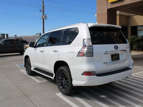 Used 2021 Lexus GX 460 Premium w/ Premium Package image 5