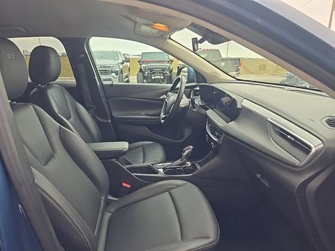 Used 2024 Buick Encore GX Sport Touring image 26