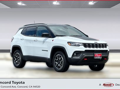 Used 2025 Jeep Compass Trailhawk